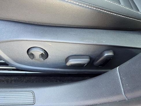 Certified 2024 Volkswagen Jetta SE w/ Panoramic Sunroof Package image 14