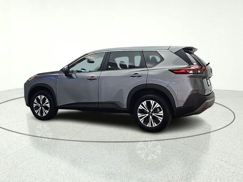 Used 2023 Nissan Rogue SV image 4