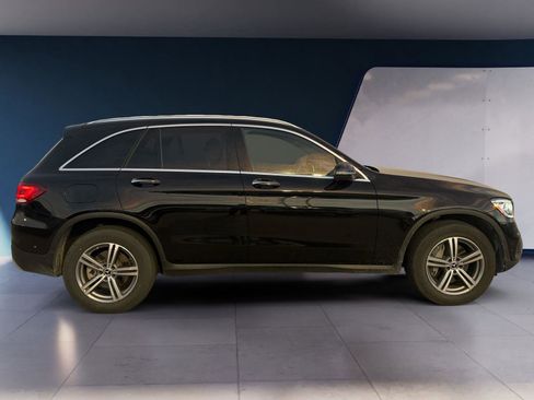 Used 2022 Mercedes-Benz GLC 300 image 6