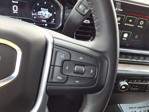 Used 2025 GMC Sierra 1500 SLT AWD/4WD image 35