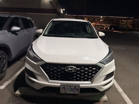 Used 2020 Hyundai Tucson SE w/ Cargo Package image 2