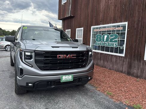 Used 2025 GMC Sierra 1500 Elevation AWD/4WD image 2