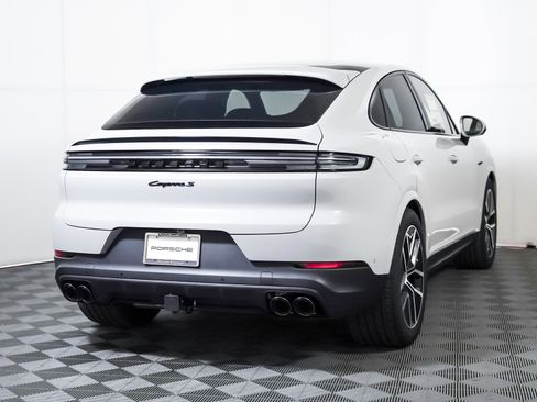 New 2026 Porsche Cayenne S image 10