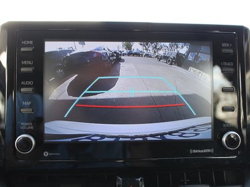 Used 2022 Toyota Corolla LE FWD image 19
