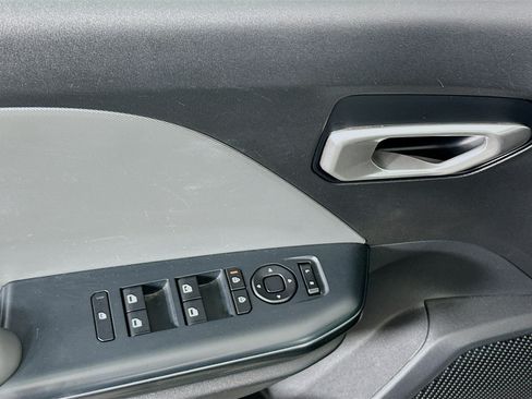 Used 2025 Kia K4 FWD image 15