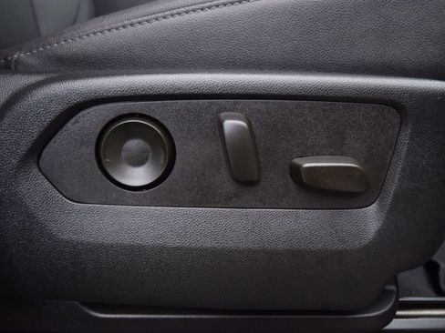 Used 2022 Chevrolet Silverado 1500 LTZ image 28