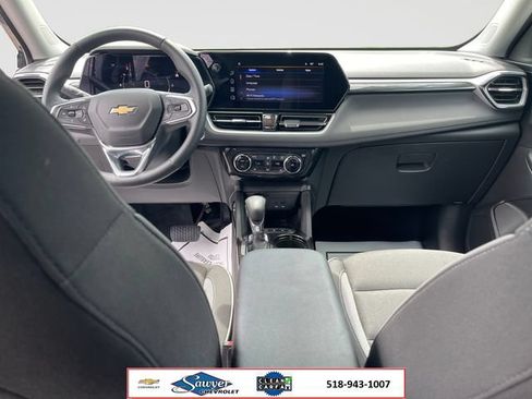 Used 2024 Chevrolet TrailBlazer LT w/ Convenience Package AWD/4WD image 15
