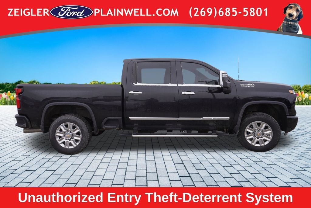 Used 2024 Chevrolet Silverado 2500 High Country AWD/4WD image 10