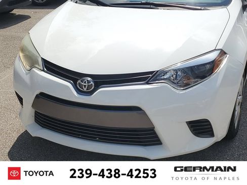 Used 2015 Toyota Corolla LE FWD image 14