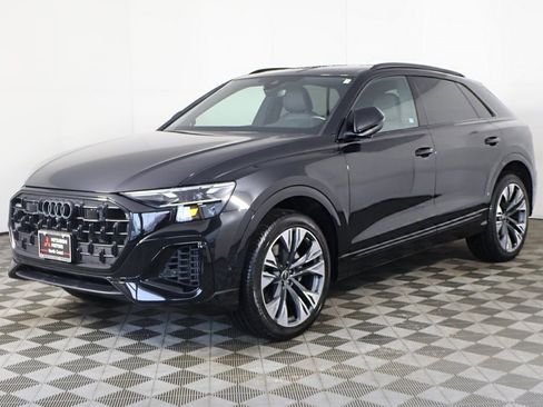Used 2024 Audi Q8 Premium w/ Black Optic Package image 10