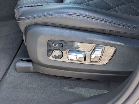 Used 2024 BMW X5 xDrive40i AWD/4WD image 23