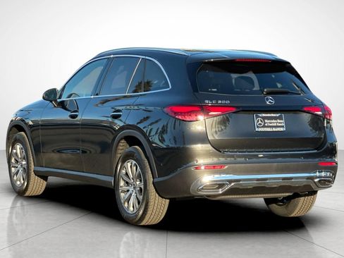 New 2026 Mercedes-Benz GLC 300 image 13