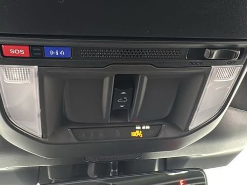 New 2025 Subaru Forester Limited image 31