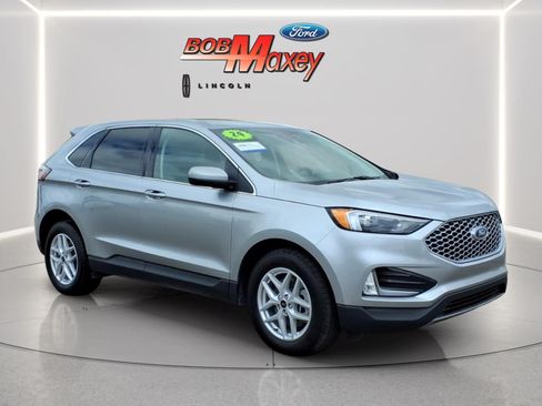 Used 2024 Ford Edge SEL w/ Convenience Package AWD/4WD image 3