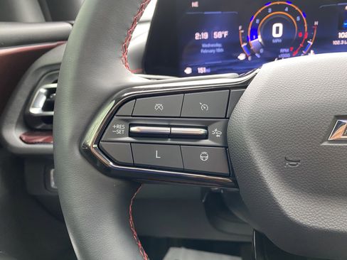 Used 2024 Chevrolet Traverse RS image 19