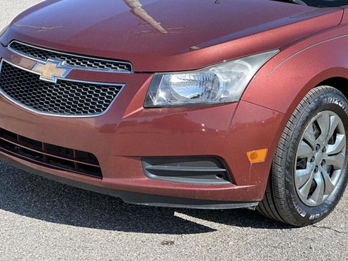 Used 2013 Chevrolet Cruze LS image 7