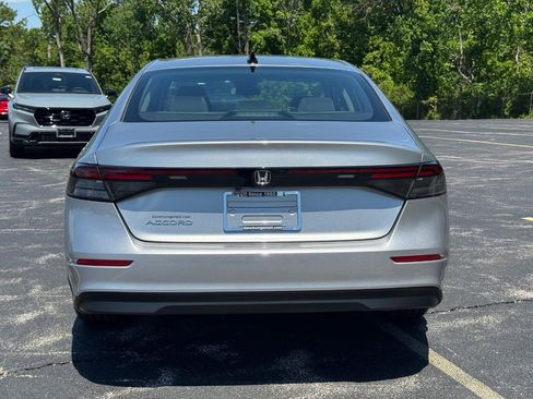 Certified 2026 Honda Accord SE image 6