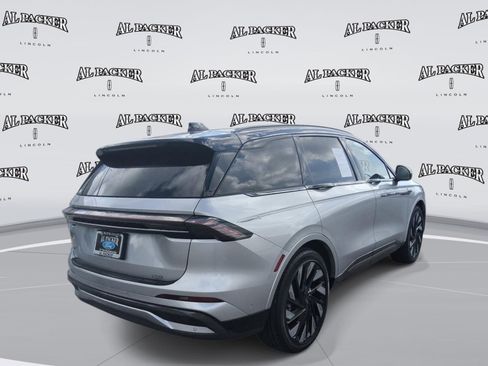 Certified 2024 Lincoln Nautilus Reserve w/ Jet Appearance Package (87T) AWD/4WD image 5