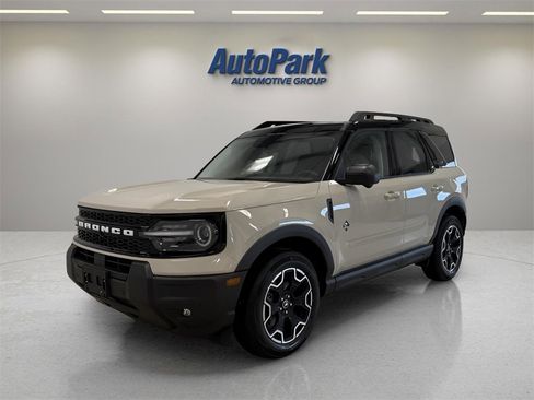 Used 2025 Ford Bronco Sport Outer Banks w/ Outer Banks Tech Package+ image 3