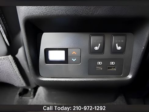 Used 2021 Nissan Rogue Platinum AWD/4WD image 35