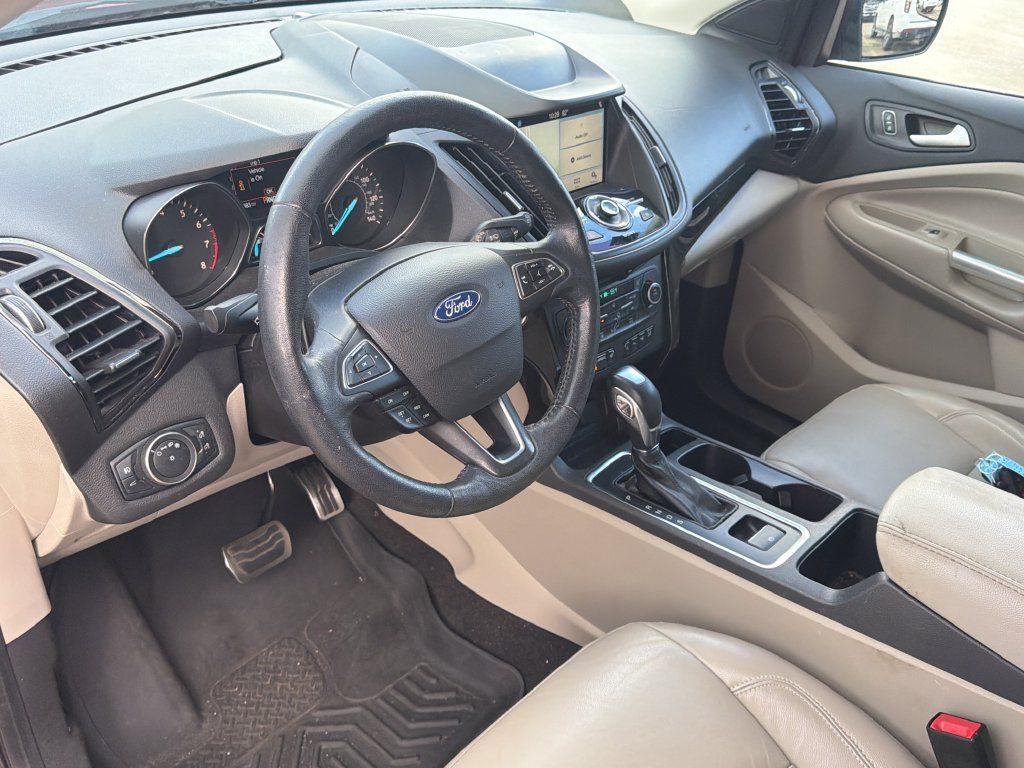 Used 2019 Ford Escape Titanium FWD image 6