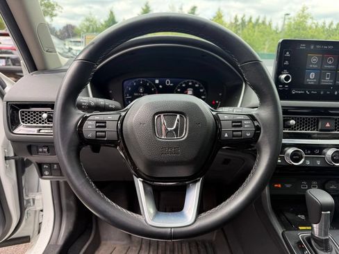 Used 2024 Honda Civic Touring image 10