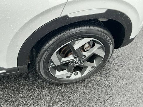 Certified 2023 Hyundai Venue Limited FWD image 14