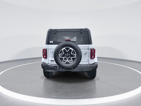 Used 2025 Ford Bronco Outer Banks image 7