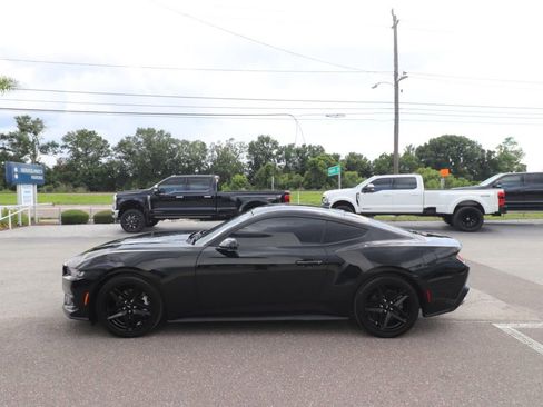 Used 2024 Ford Mustang Coupe RWD image 5