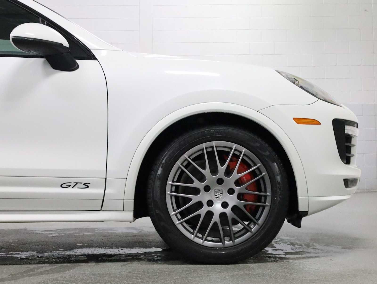 Used 2016 Porsche Cayenne GTS AWD/4WD image 11