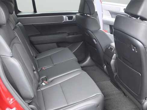 New 2026 Hyundai Santa Fe SEL FWD image 8