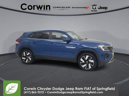 Used 2026 Volkswagen Atlas Cross Sport SE FWD image 1