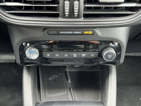 Used 2024 Ford Escape Platinum AWD/4WD image 27