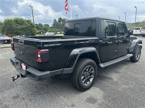 Used 2020 Jeep Gladiator Overland image 5