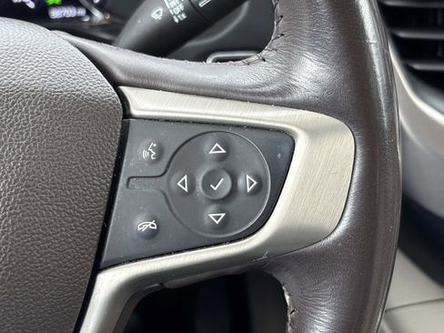 Used 2019 GMC Acadia Denali w/ Technology Package FWD image 19