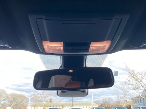 Used 2019 Ford Explorer XLT w/ Equipment Group 202A image 38