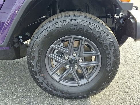 New 2026 Jeep Gladiator Sport image 8