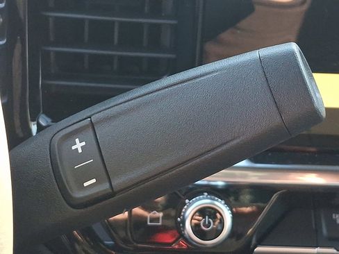 New 2025 GMC Sierra 2500 SLT w/ SLT Premium Package image 13