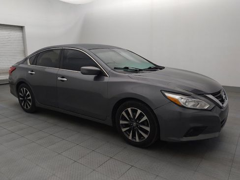 Used 2017 Nissan Altima 2.5 SV image 11