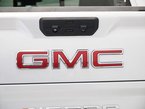 Used 2022 GMC Sierra 1500 AT4 w/ AT4 Preferred Package image 13