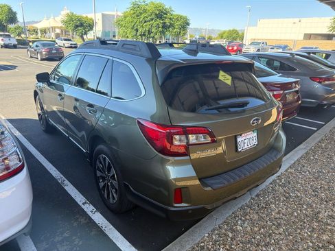 Used 2017 Subaru Outback 2.5i Limited AWD/4WD image 5