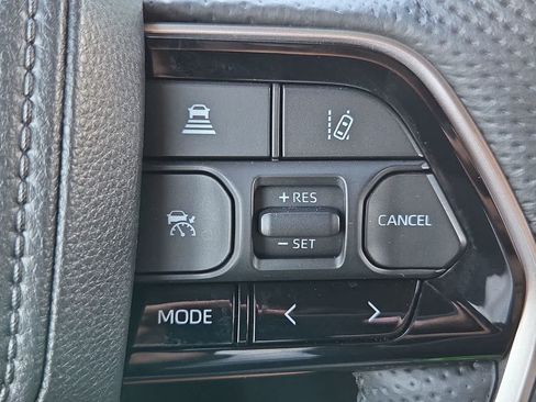 Certified 2025 Toyota Sequoia Platinum AWD/4WD image 23