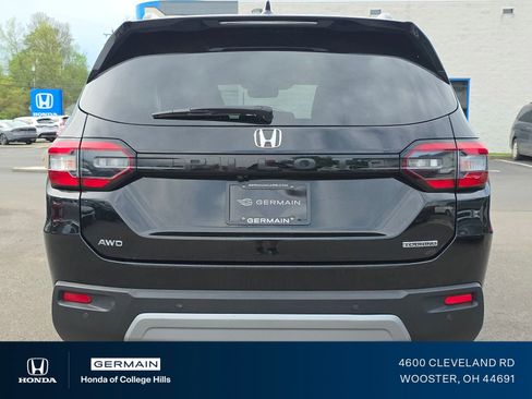 Certified 2023 Honda Pilot Touring image 8