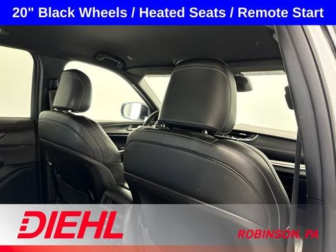 Used 2023 Jeep Grand Cherokee Altitude AWD/4WD image 13