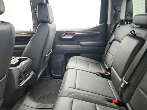 Used 2024 Chevrolet Silverado 1500 LT Trail Boss w/ Convenience Package II AWD/4WD image 23