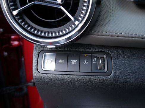 New 2026 Chevrolet Equinox LT image 11