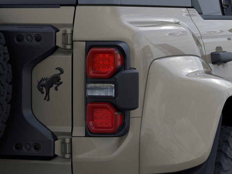 New 2025 Ford Bronco Raptor w/ Interior Carbon Fiber Pack AWD/4WD image 26