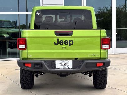 New 2025 Jeep Gladiator Sport