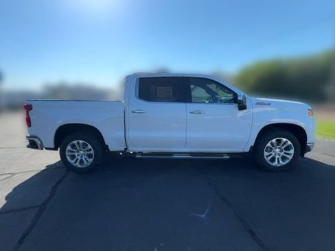 Used 2022 Chevrolet Silverado 1500 LTZ AWD/4WD image 9