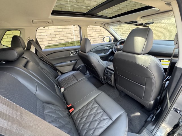 New 2026 Nissan Rogue Platinum w/ Platinum Premium Package AWD/4WD image 19